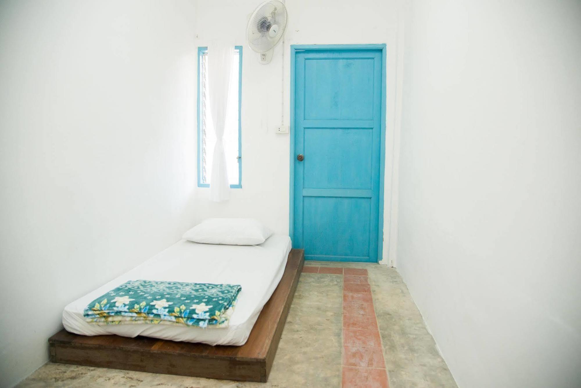 Sleepyowl Hostel Ban Bang Bao  Bagian luar foto