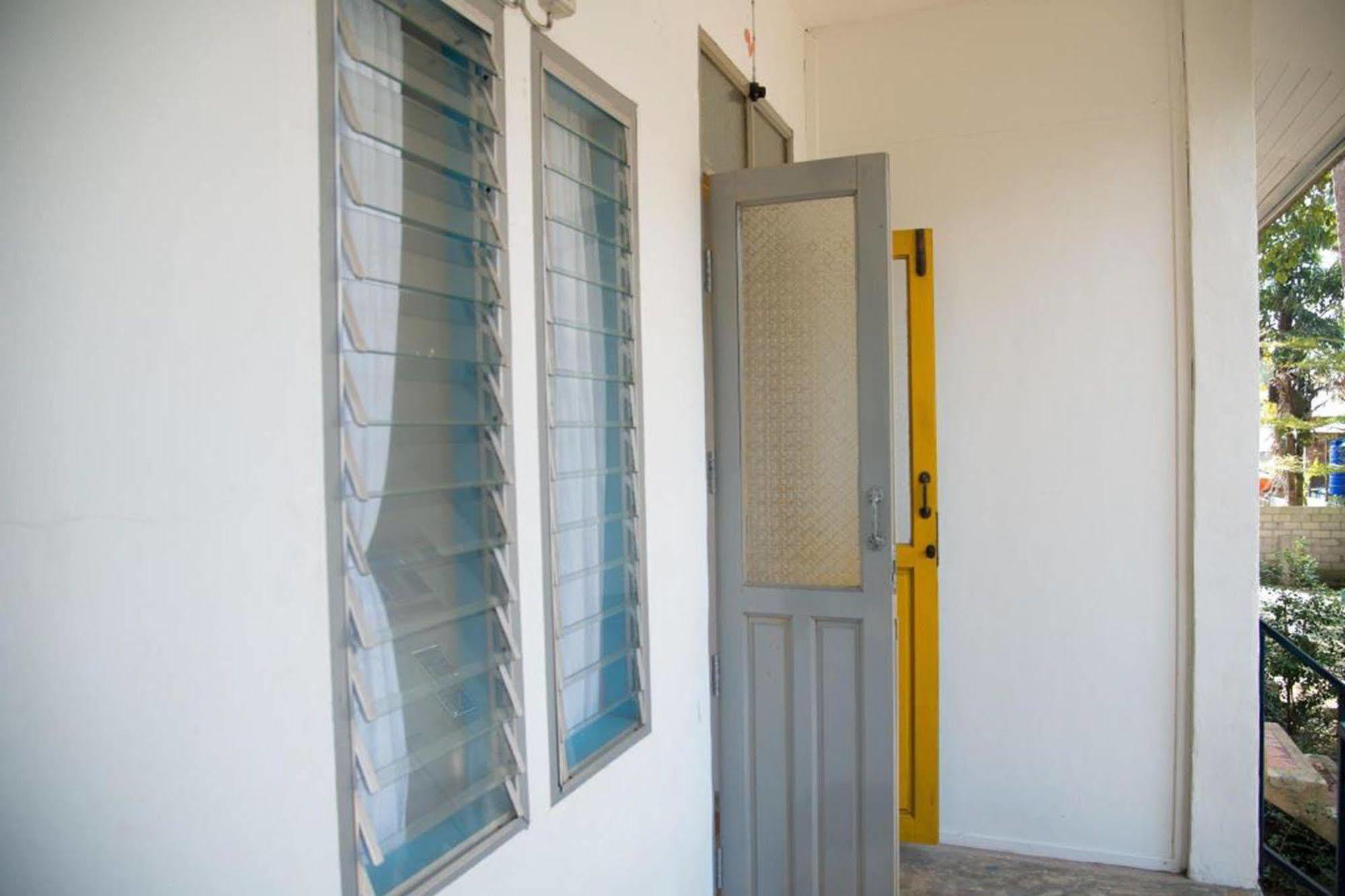 Sleepyowl Hostel Ban Bang Bao  Bagian luar foto